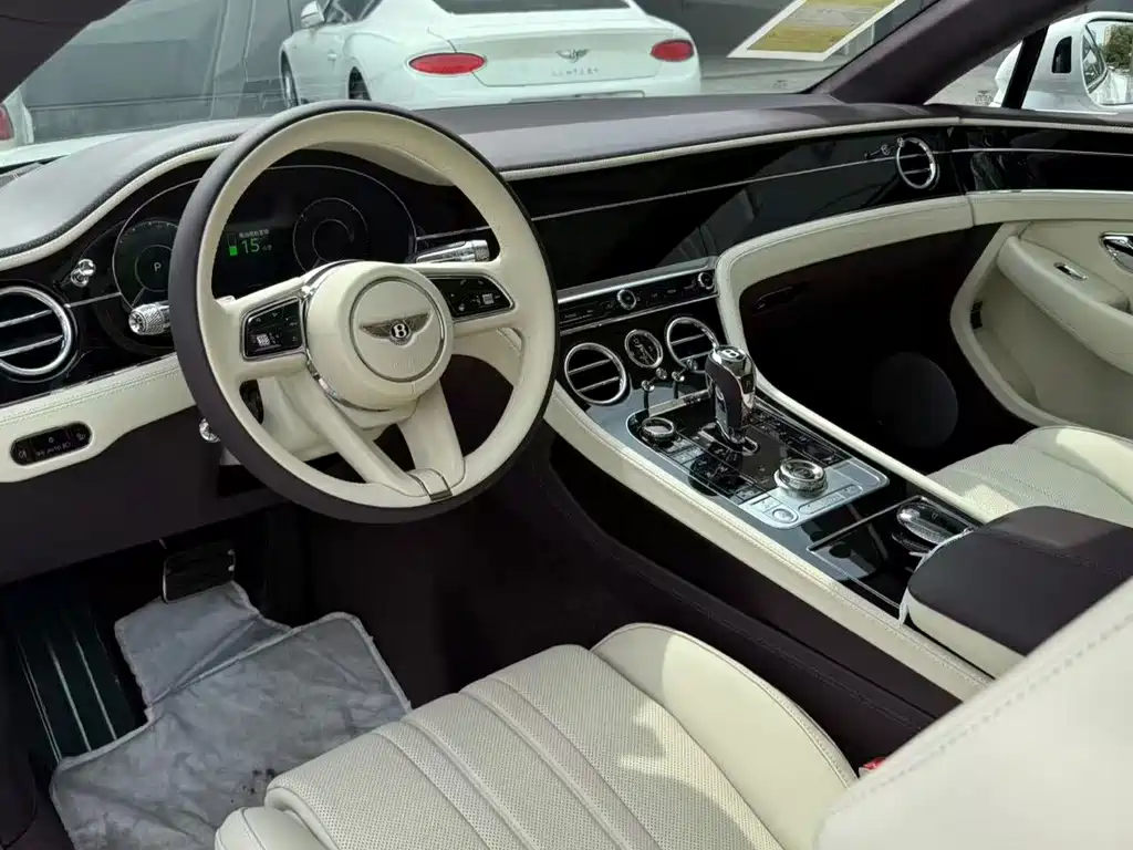 Continental GT 欧陆 2026款 4.0 L 自动