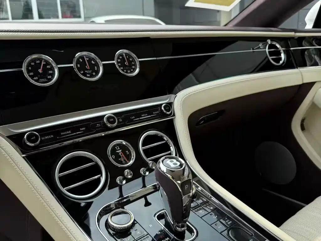 Continental GT 欧陆 2026款 4.0 L 自动