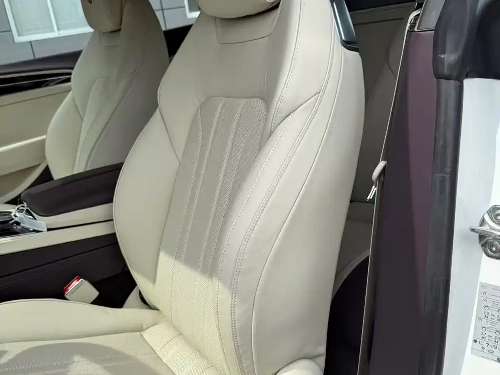 Continental GT 欧陆 2026款 4.0 L 自动
