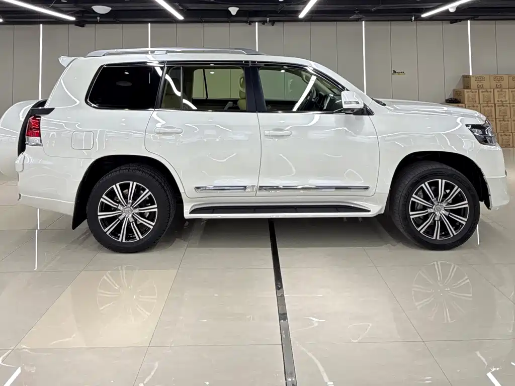 Land Cruiser (Import) 4.0 L Middle East