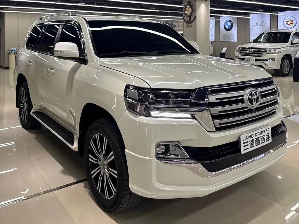 Land Cruiser (Import) 4.0 L Middle East