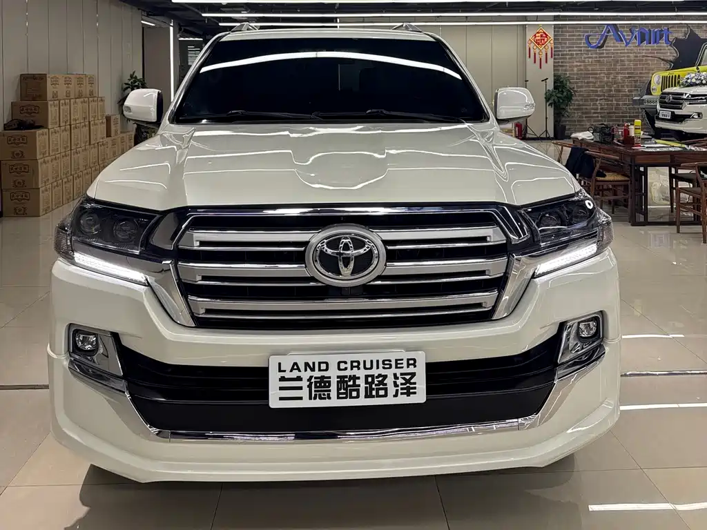 Land Cruiser (Import) 4.0 L Middle East