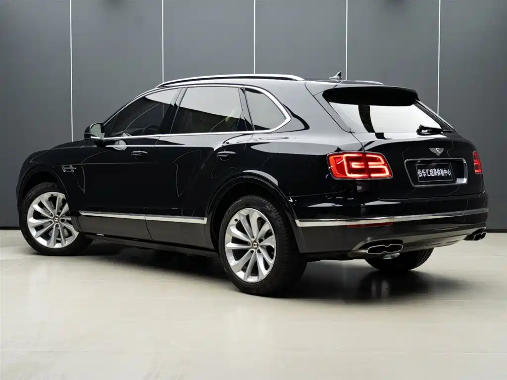 Bentayga 添越 2019款 4.0 T V8 百年礼赞纪念版
