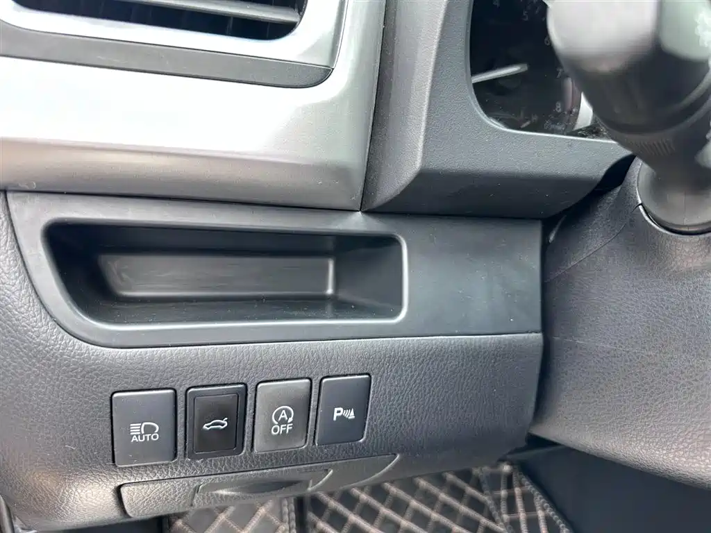 Highlander 2.0 T 4 WD Luxury 7-seat CN-V