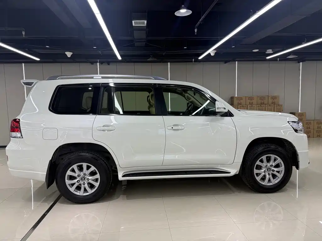 Land Cruiser (Import) 4.0 L Middle East