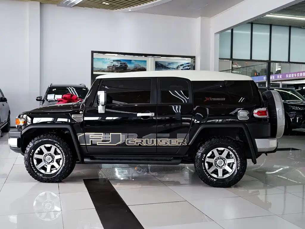 FJ Cruiser 4.0 L Middle East
