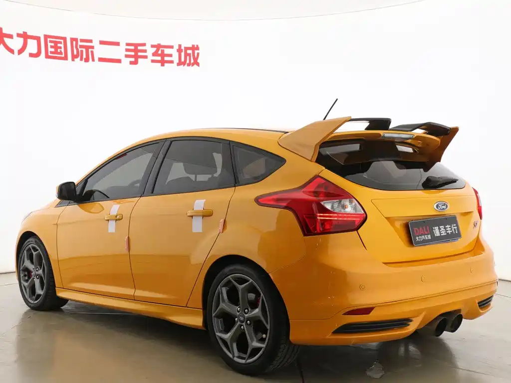 Focus (Import) 福克斯进口 2013款 2.0 T ST 橙色版