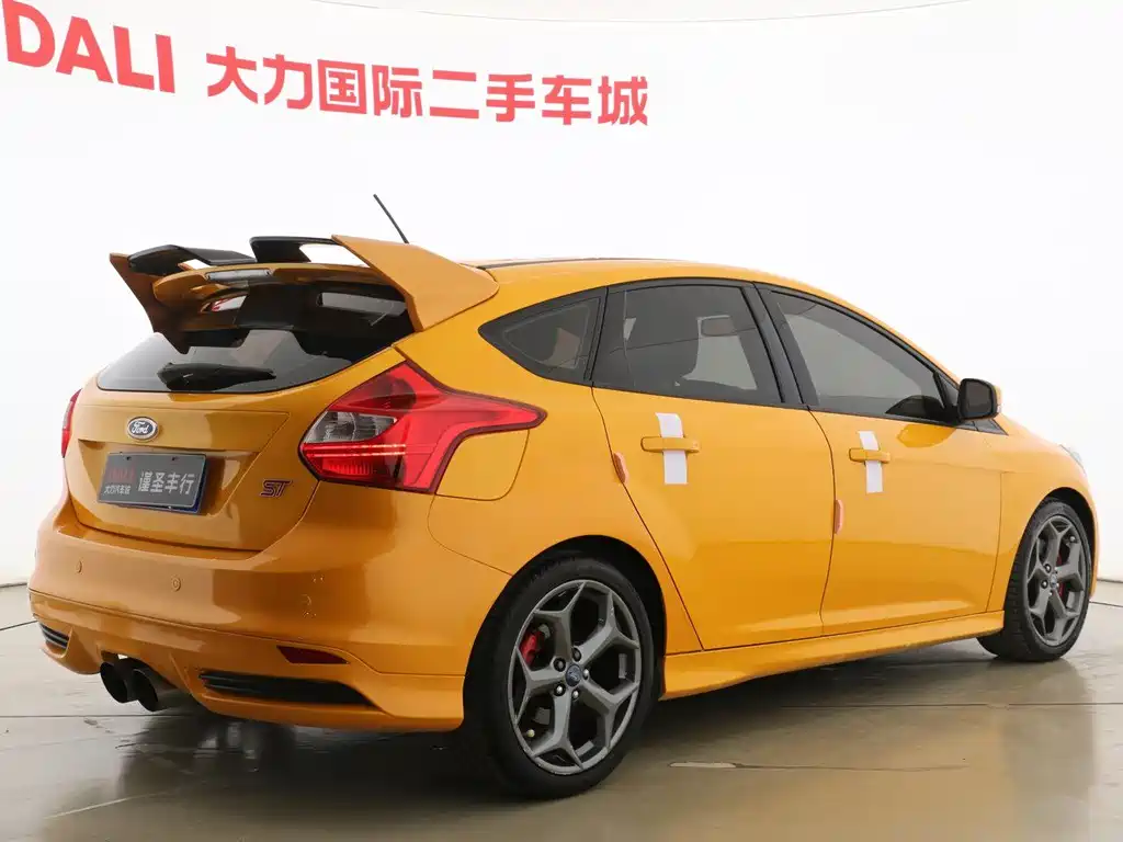 Focus (Import) 福克斯进口 2013款 2.0 T ST 橙色版