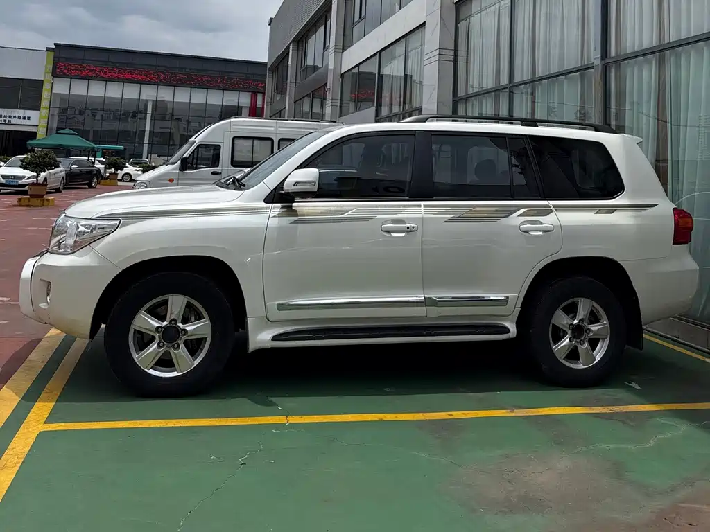 Land Cruiser (Import) 4.0 L Middle East