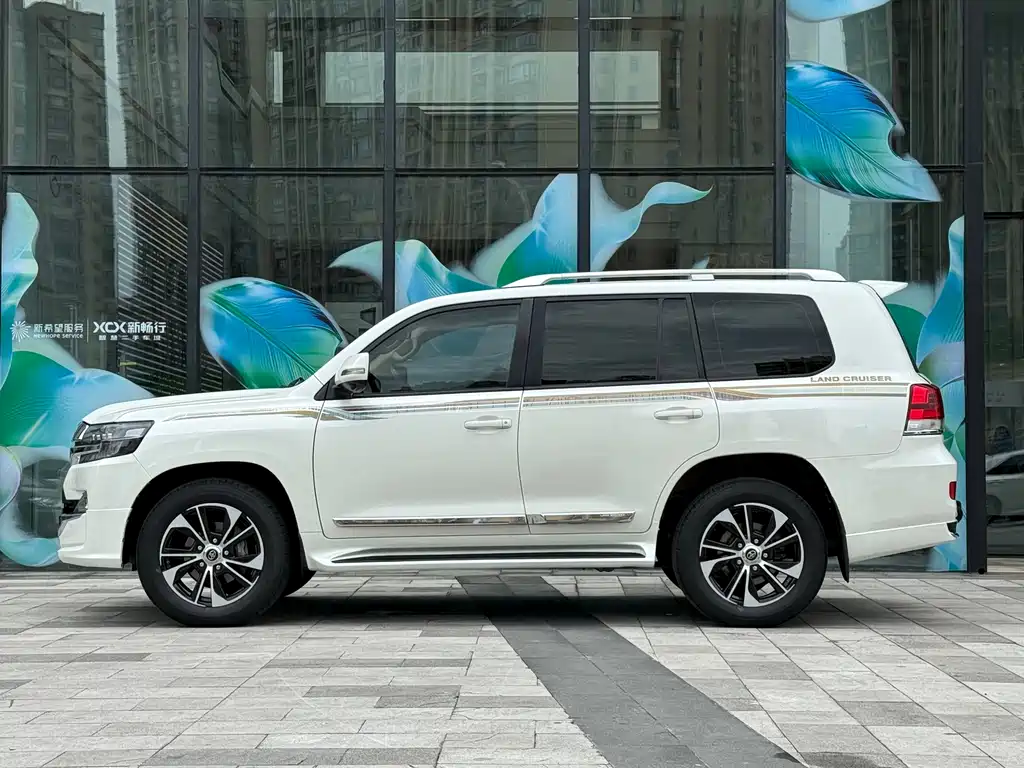 Land Cruiser (Import) 4.0 L Auto