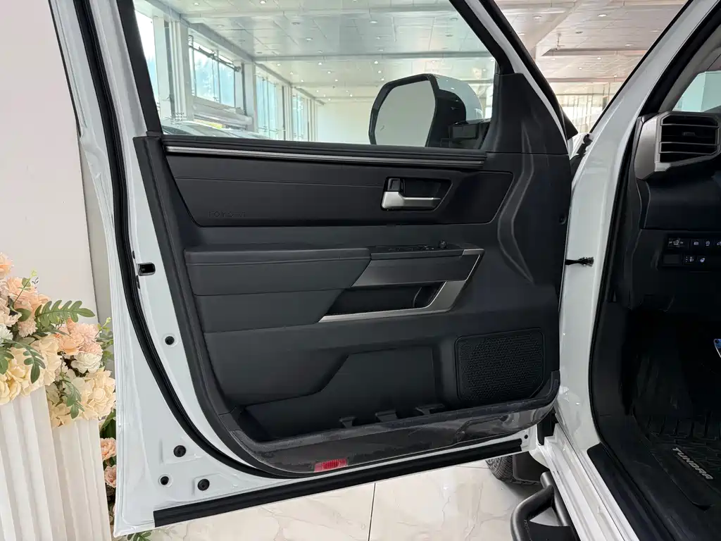 Tundra 3.5 T Auto