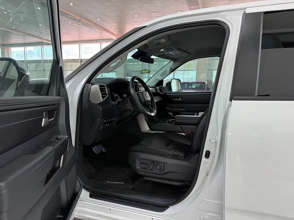 Tundra 3.5 T Auto