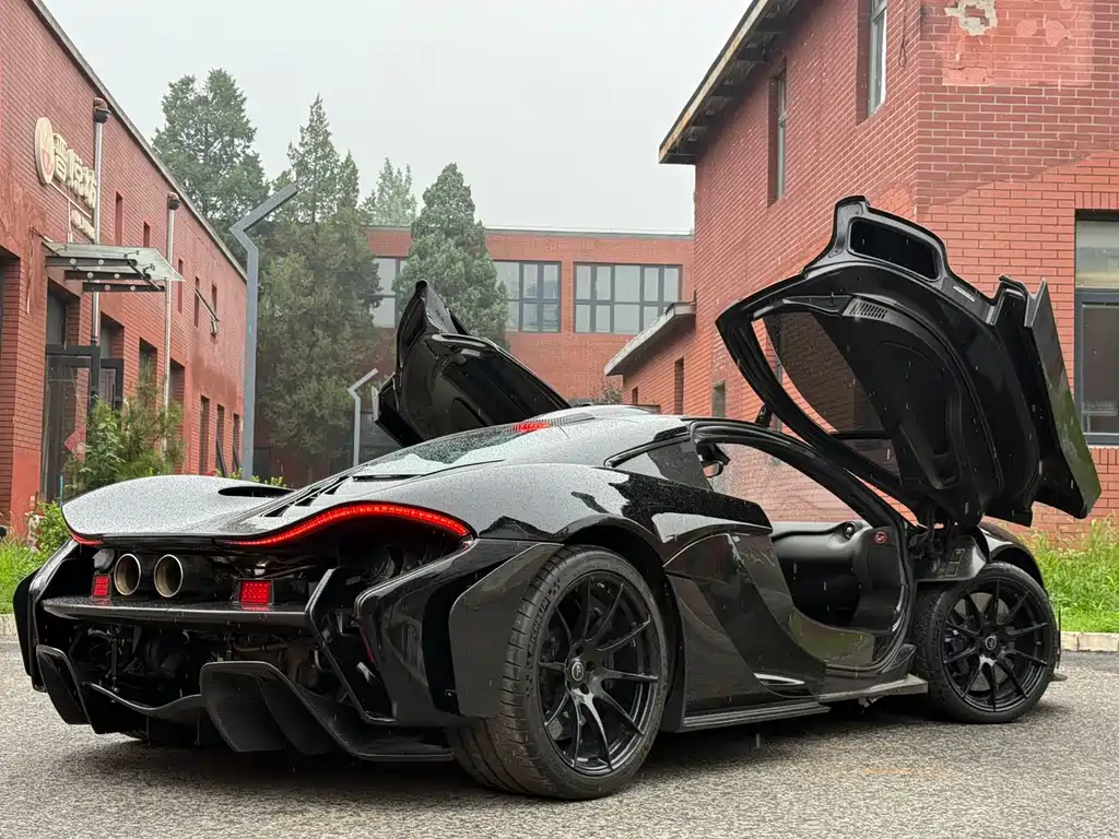 McLaren P1 3.8 T Standard