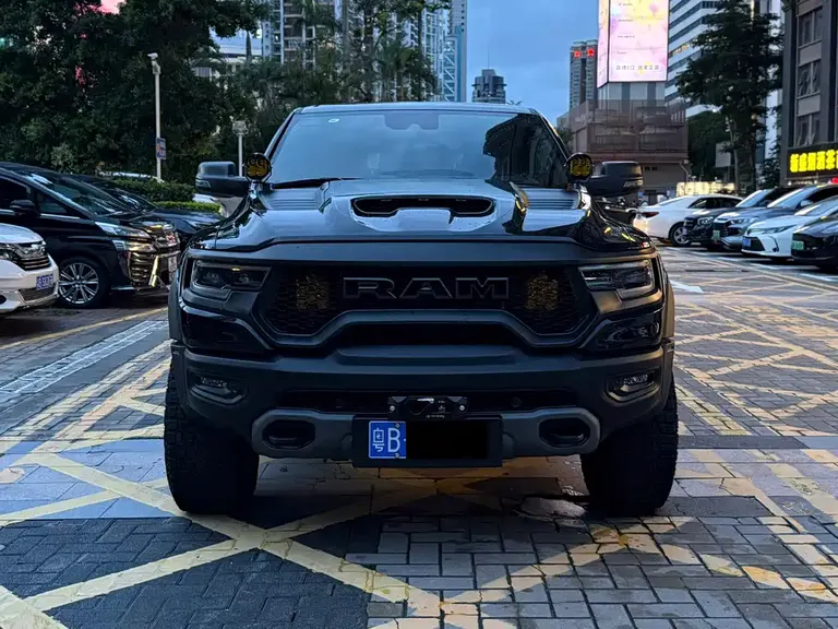RAM Trucks RAM Trucks霸王龙 2023款 6.2 T 中东版