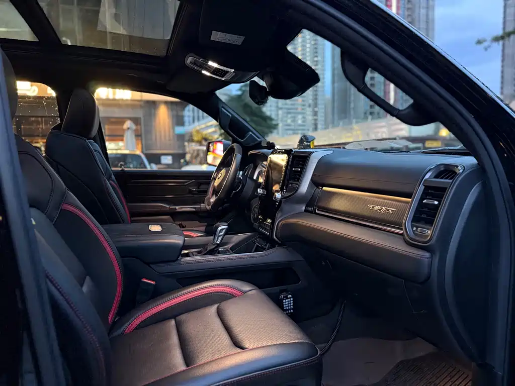 RAM Trucks RAM Trucks霸王龙 2023款 6.2 T 中东版