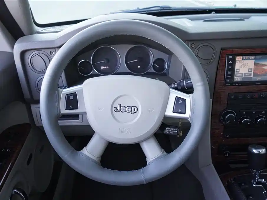 Commander 指挥官 2008款 4.7 L 自动