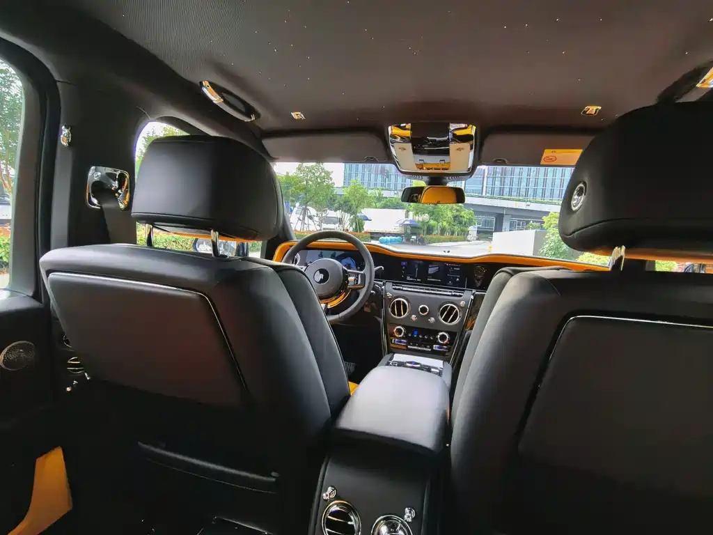 Cullinan Black Badge