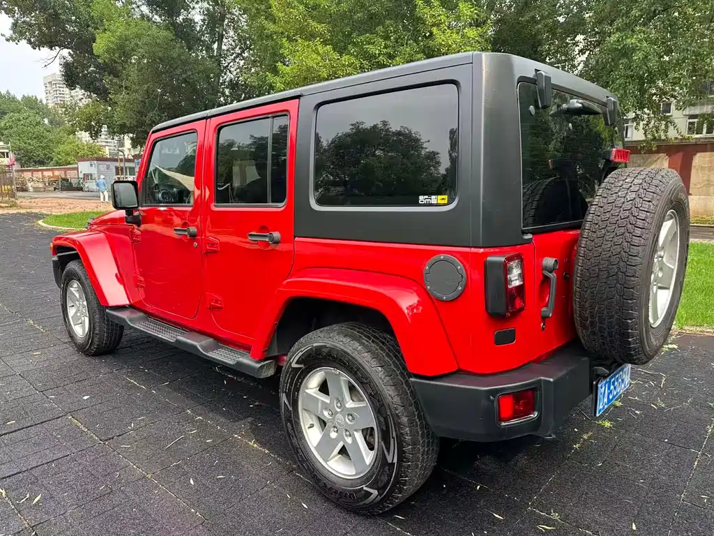 Wrangler 3.0 L Sahara 4-door