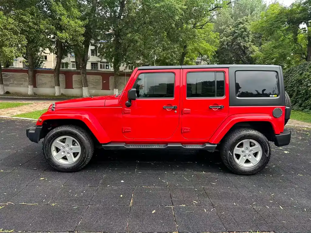 Wrangler 3.0 L Sahara 4-door