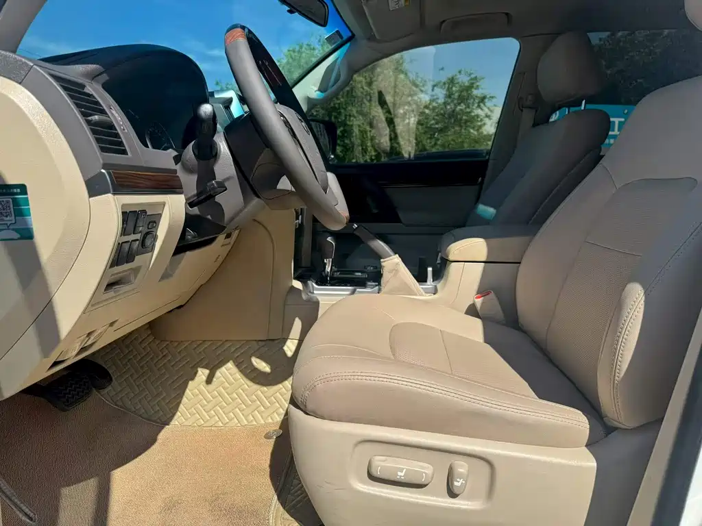 Land Cruiser (Import) 4.0 L Middle East