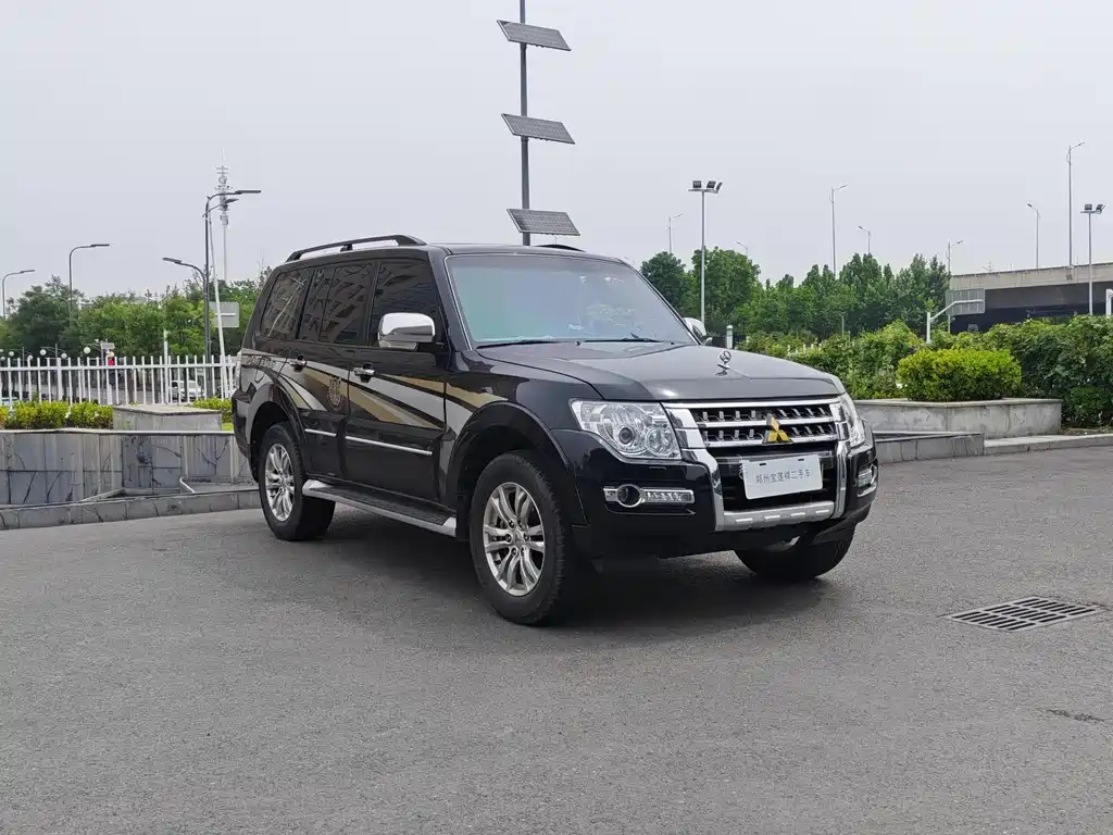 Pajero (Import) 3.8 L Middle East