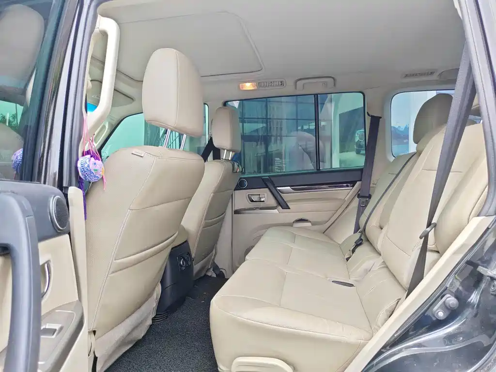 Pajero (Import) 3.8 L Middle East
