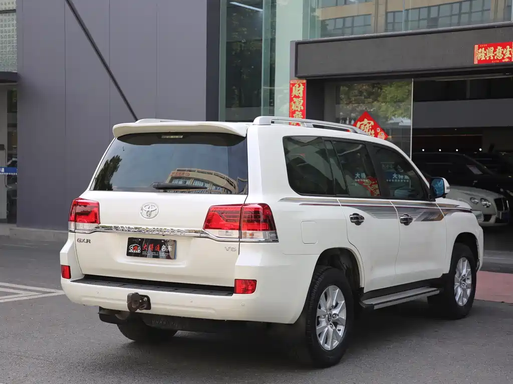 Land Cruiser (Import) 4.0 L Middle East