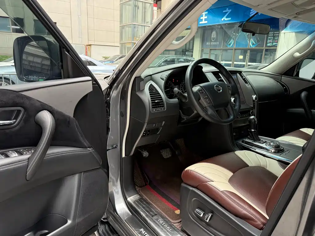 Patrol 4.0 L Middle East