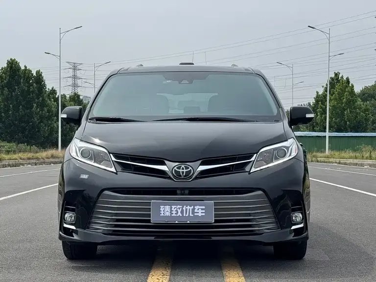 Toyota SIENNA 3.5 L US Spec