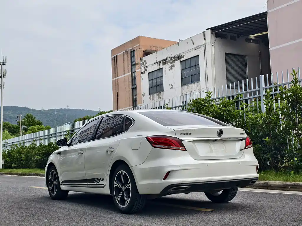 MG6 20 T Auto Starshine