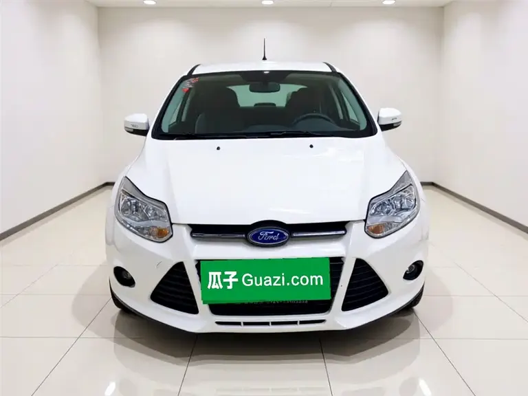 Ford Focus Hatchback 1.6 L Auto Comfort
