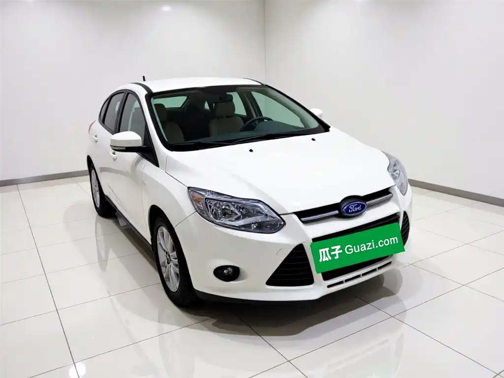 Focus Hatchback 1.6 L Auto Comfort