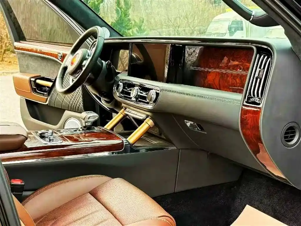 Hongqi Jinkuihua Guoyao 4.0 T Noble Flagship 4-seat
