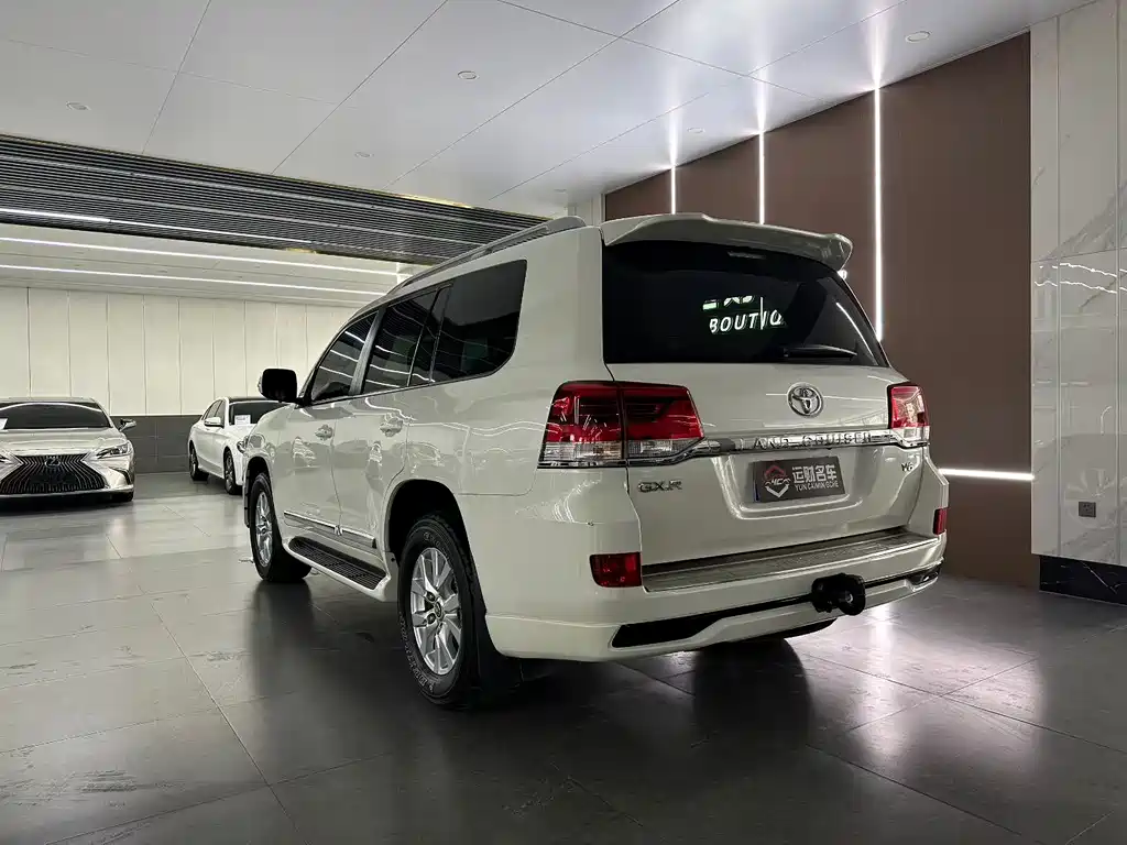 Land Cruiser (Import) 4.0 L Middle East