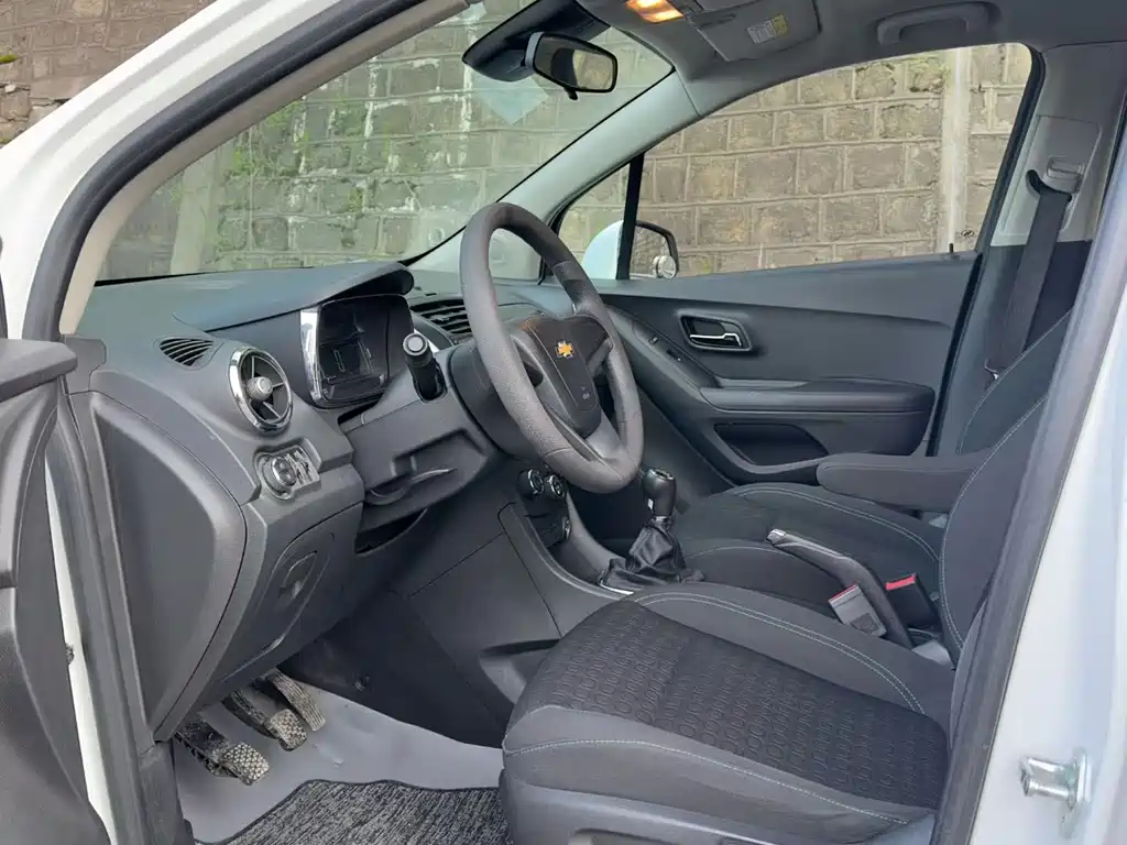 Tracker 1.4 T Manual 2 WD Comfort