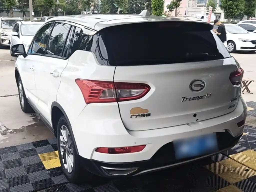 GAC Trumpchi GS4 200 T Manual 2 WD Comfort