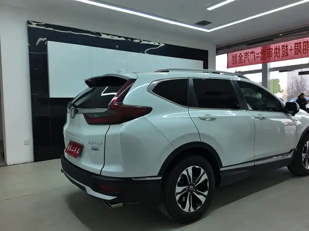 Honda CR-V 240 TURBO CVT 2 WD Style