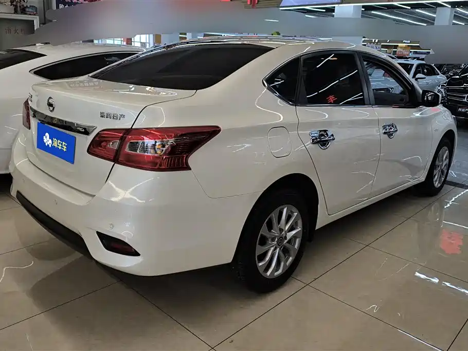 Sylphy Facelift III Classic 1.6 XE CVT Comfort