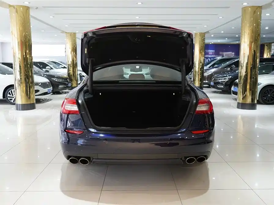 Quattroporte 3.0 T Standard