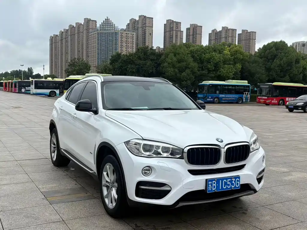 BMW X6 xDrive35 i Luxury