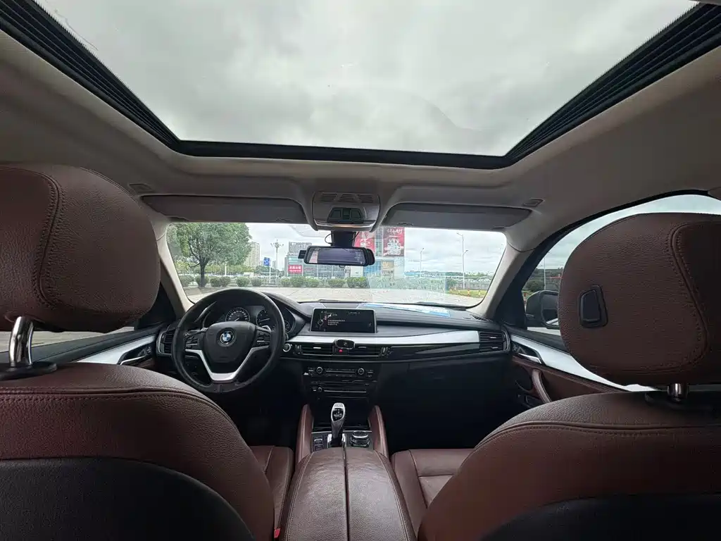 BMW X6 xDrive35 i Luxury