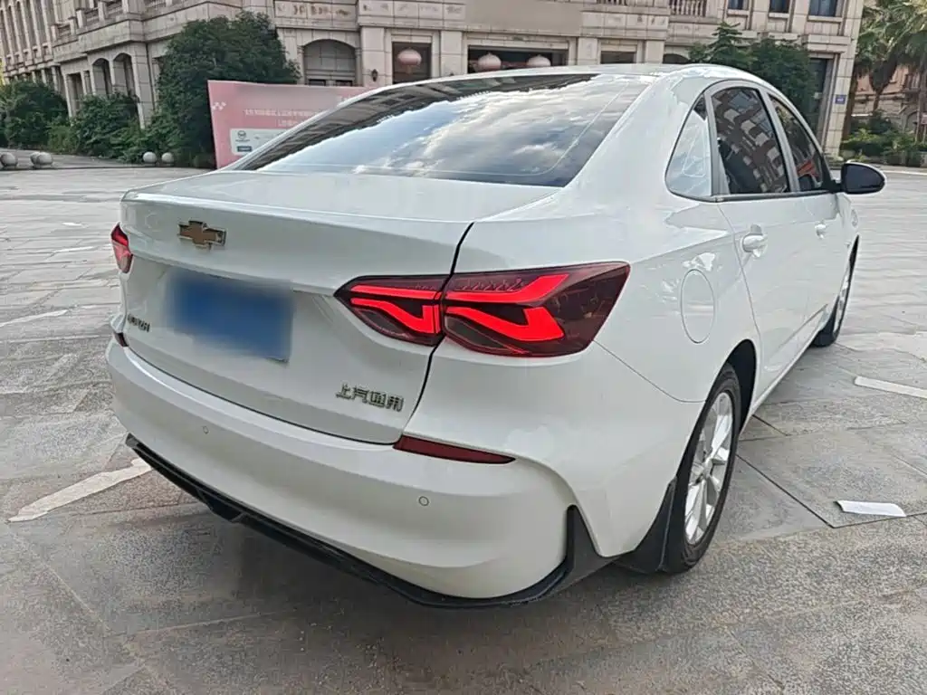 Monza 1.5 L DCT Joy