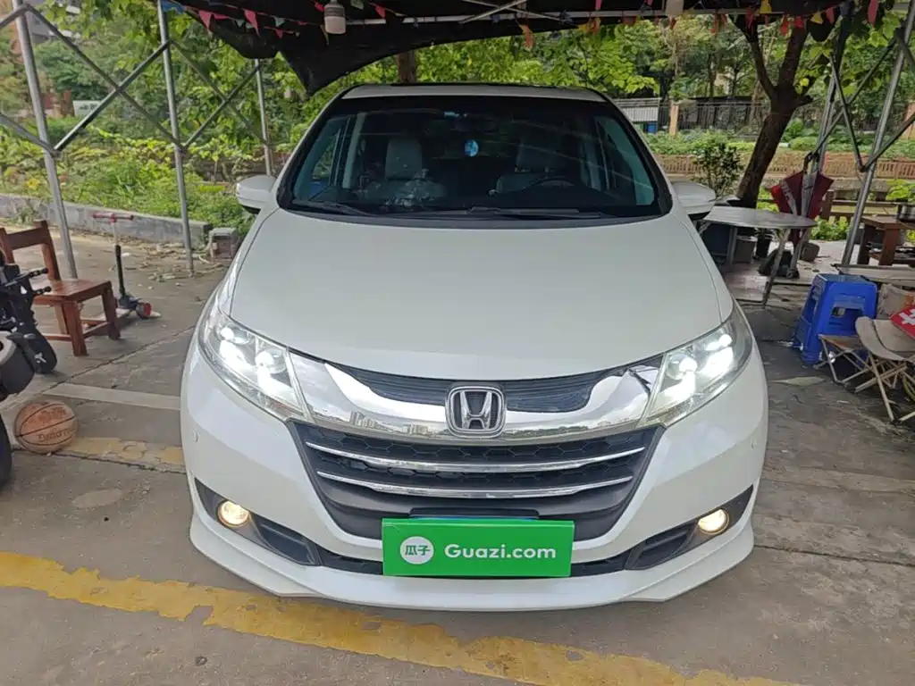Odyssey Facelift 2.4 L Luxury
