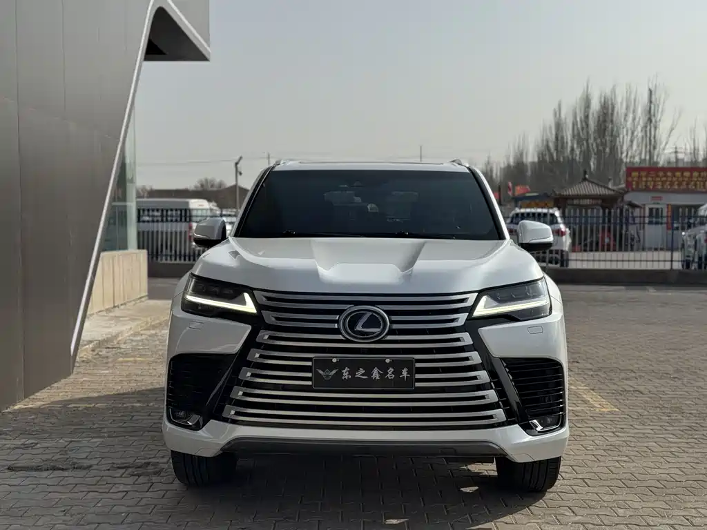 Lexus LX 雷克萨斯LX 2022款 600 Signature签名中东版