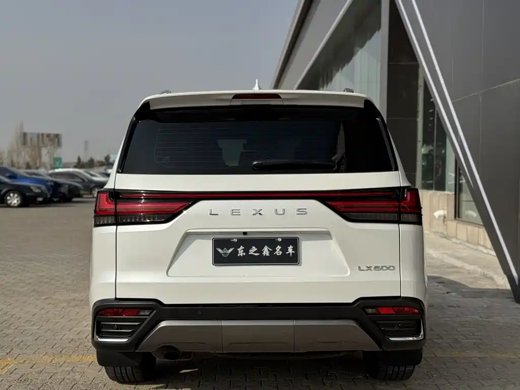 Lexus LX 雷克萨斯LX 2022款 600 Signature签名中东版