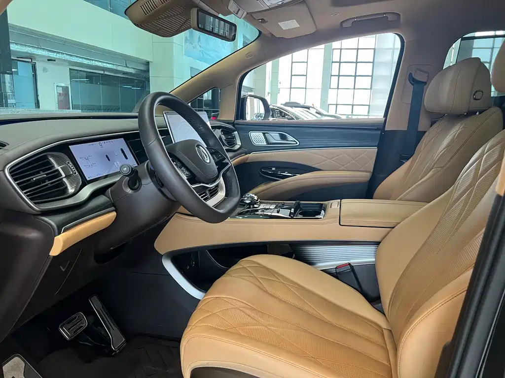 Denza D9 DM-i Smart Drive 1020 4 WD Flagship
