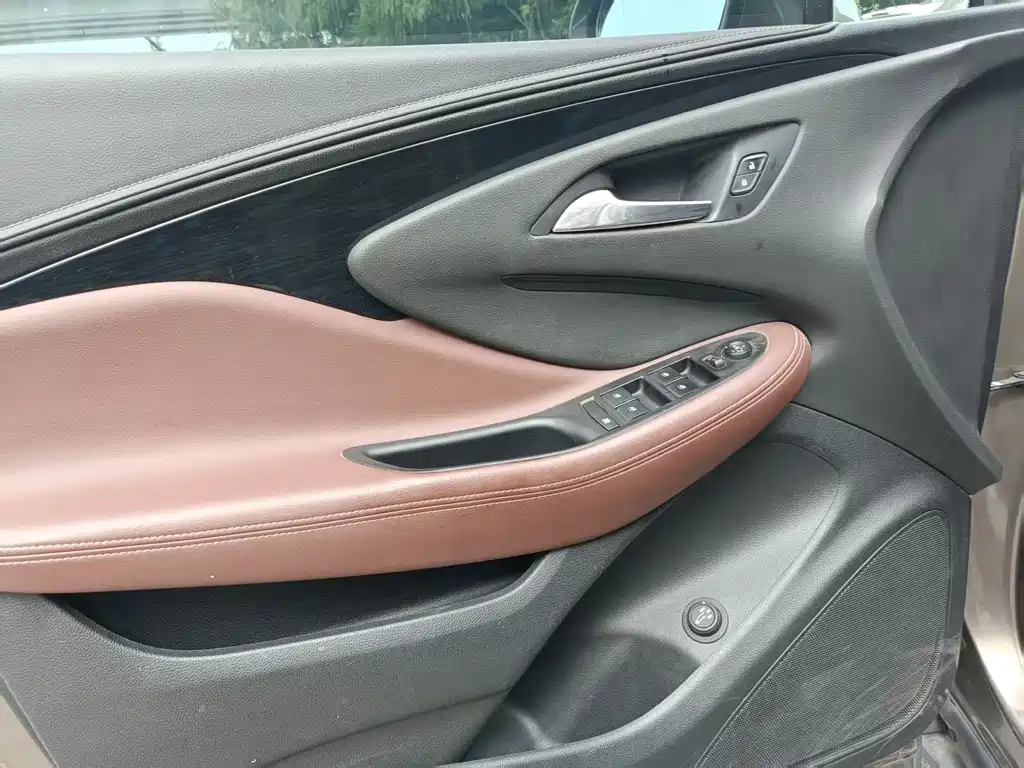 Envision Plus 20 T 2 WD Luxury