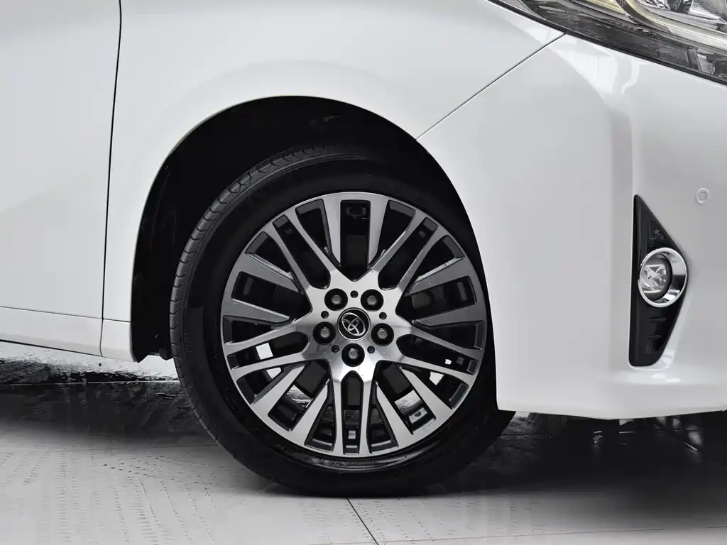 Alphard 3.5 L Distinguished