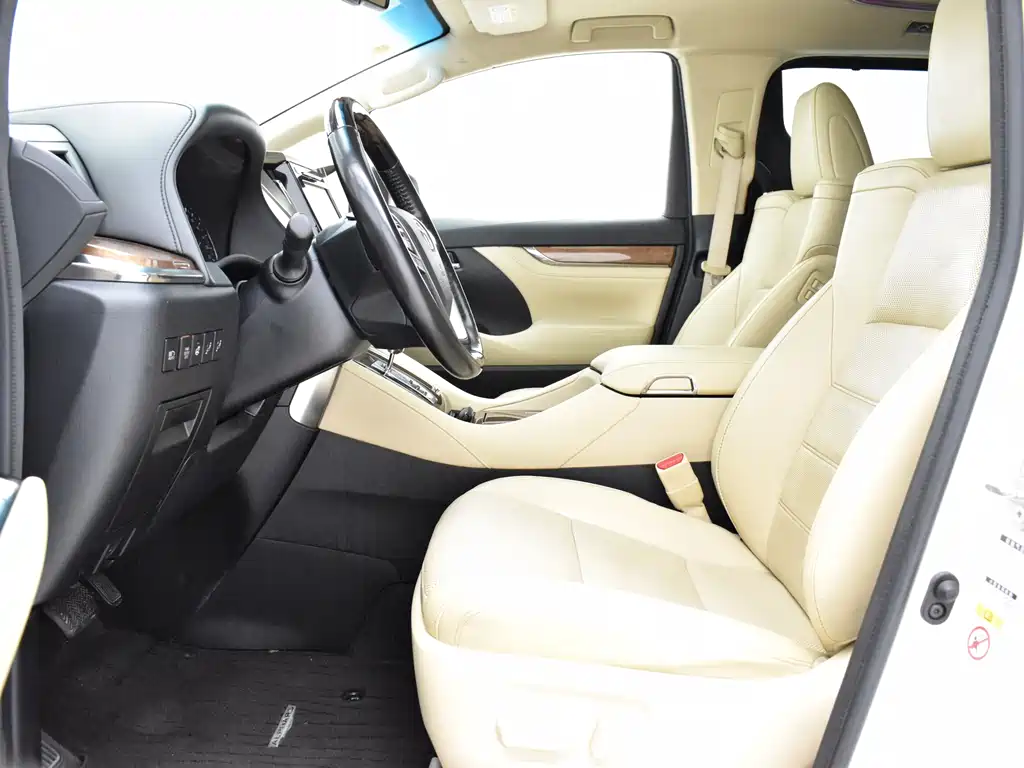 Alphard 3.5 L Distinguished