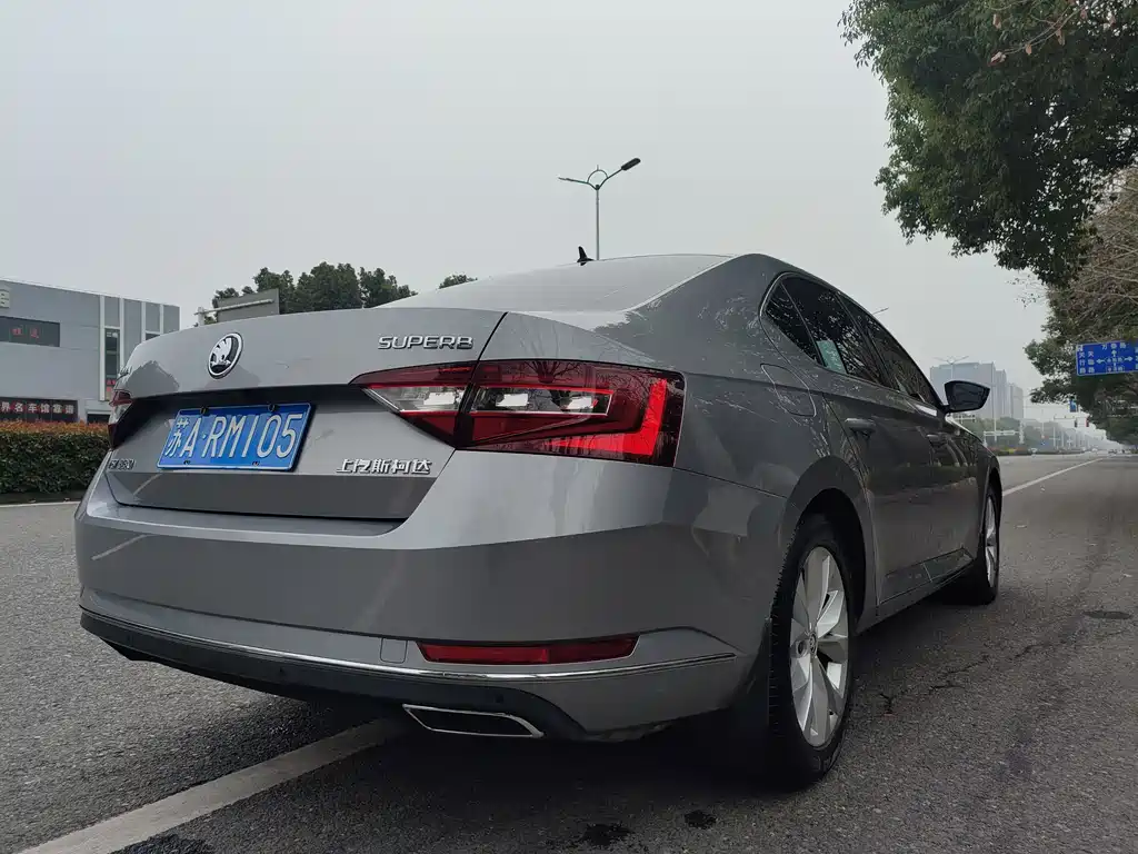 Superb 速派 2018款 TSI330 DSG舒适版 国VI